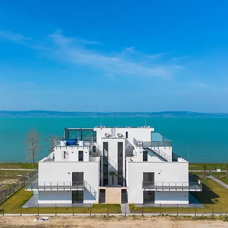 Myflat Sunset Beach66 Premium Siofok