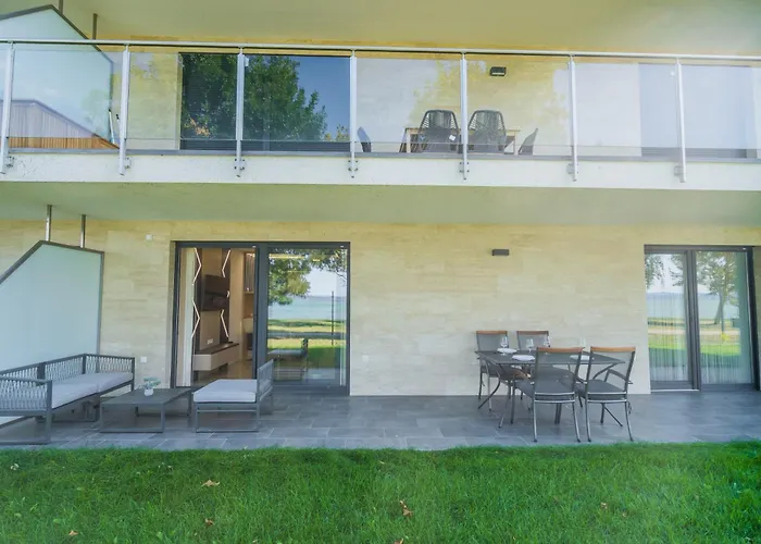 Myflat Sunset Beach66 Premium דירה