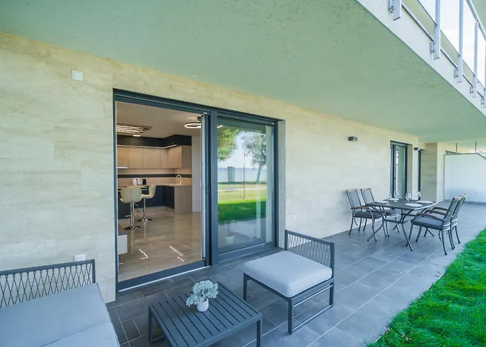 Myflat Sunset Beach66 Premium דירה